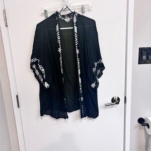 Chic Sheer Black Kimono with Geometric White Accents
